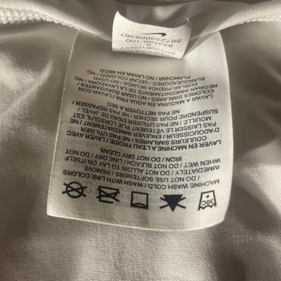 Nike, Dri-Fit, small, very good condition. - Picture 8 of 9